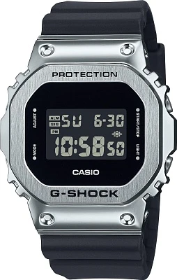 Casio GM-5600-1E